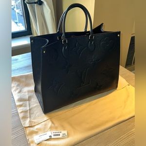 Authentic Louis Vuitton OnTheGo GM - with tags